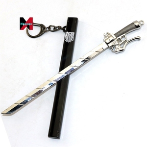 Llavero de Metal de 17 cm de <span class=keywords><strong>Ataque</strong></span> <span class=keywords><strong>a</strong></span> <span class=keywords><strong>los</strong></span> <span class=keywords><strong>Titanes</strong></span>, Espada del Regimiento Explorador, Arma de Eren Jaeger, Llavero de Anime al por Mayor - Product Image 4