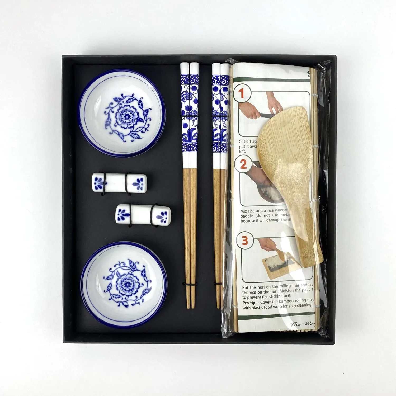 Özelleştirilmiş suşi matı set çubuklarını plaka, çanak beyaz ve mavi desen suşi yapma kiti suşi tabağı set