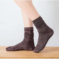 Chaussettes scintillantes pour femmes, chaussettes mi-hautes dorées et argentées, tendance estivale, mode coréenne, chaussettes fines de qualité, chaussettes brillantes et cool