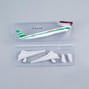 Modelo de Avión de Resina <span class=keywords><strong>Airbus</strong></span> <span class=keywords><strong>A350</strong></span>-<span class=keywords><strong>900</strong></span> de Cathay Pacific Airways, Escala 1/142, 47 cm, con Luces LED y Ruedas, Edición Conmemorativa del 80 Aniversario - Product Image 4