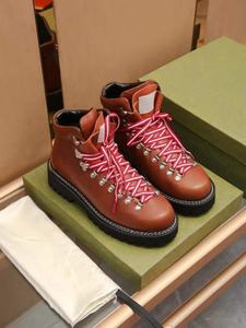 Botas de tobillo a la moda con logotipo personalizado, de goma, de alta calidad, de marca de diseñador, para hombre, impermeables, con cordones, antideslizantes. - Product Image 2