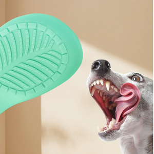 Jouet à mâcher couineur en latex pour chien, en forme de chaussure, pour le nettoyage dentaire et la dentition des chiots et petits chiens - Product Image 5