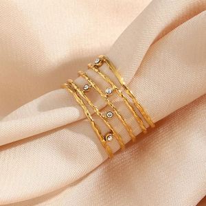 Anillos de Acero Inoxidable Chapados en Oro de Moda Europea y Americana, Diseño Geométrico Elegante y Moderno, de Lujo Ligero, para Comercio Transfronterizo - Product Image 3