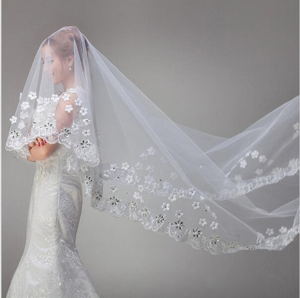 Voile De Mariée En Dentelle Cathédrale 3m, 4m Ou 5m - Tulle Doux Avec Bord Appliqué Et Peigne En Métal