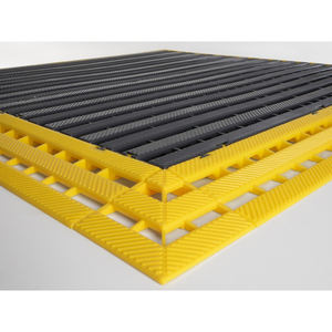 Esquinero Fami MAT 110x110x25mm polietileno para alfombrilla antideslizante (10 uds) - Product Image 3