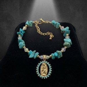 Pulsera <span class=keywords><strong>de</strong></span> Cuentas con <span class=keywords><strong>Virgen</strong></span> <span class=keywords><strong>de</strong></span> <span class=keywords><strong>Guadalupe</strong></span>, Piedra Turquesa Natural AB Iridiscente, Cuentas Bicono Facetadas, Separador Dorado y Cuentas Ovaladas - Product Image 1