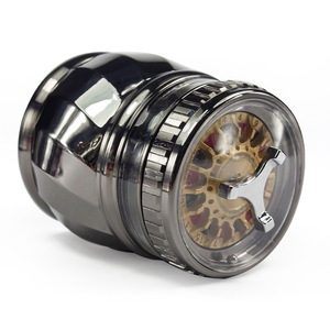 Nouveau Moulin à Herbes et à Tabac en Alliage de Zinc, 4 Couches, 68 mm, avec Roue de <span class=keywords><strong>Roulette</strong></span> à Coupe Spirale et Finition Électroplaquée, Vente en Gros - Product Image 3