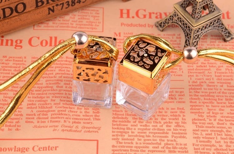 Hanging Car Perfume Glass Bottle Essential Oil Diffuser, Aromatherapy Car Air Freshener