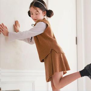 Vêtements de créateur en coton pour bébés : Ensemble Punjabi de boutique - Product Image 5