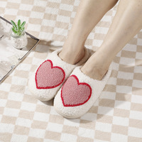 Nouvelle maison Big Love chaud hiver coton pantoufles pour hommes femmes épais chaussures antidérapantes avec semelle extérieure en TPR semelle intérieure en peluche doux mignon