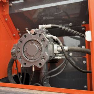 รถขุดตีนตะขาบ Doosan DX300 มือสอง ขนาดกะทัดรัด น้ำหนักใช้งาน 30 ตัน ความจุบุ้งกี๋ 1.1 ลูกบาศก์เมตร - Product Image 5