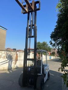 <b>Used</b> Vigoshop TCM FD30 FD50 3 Ton Japan Diesel Forklift with Three Stage Mast Hydraulic System Offroad Hot Sale in Shanghai - Product Image 2