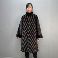 Vente en gros de longs manteaux en laine doublés de col montant à rayures en V pour femmes en fourrure de lapin Rex véritable fourrure de vison