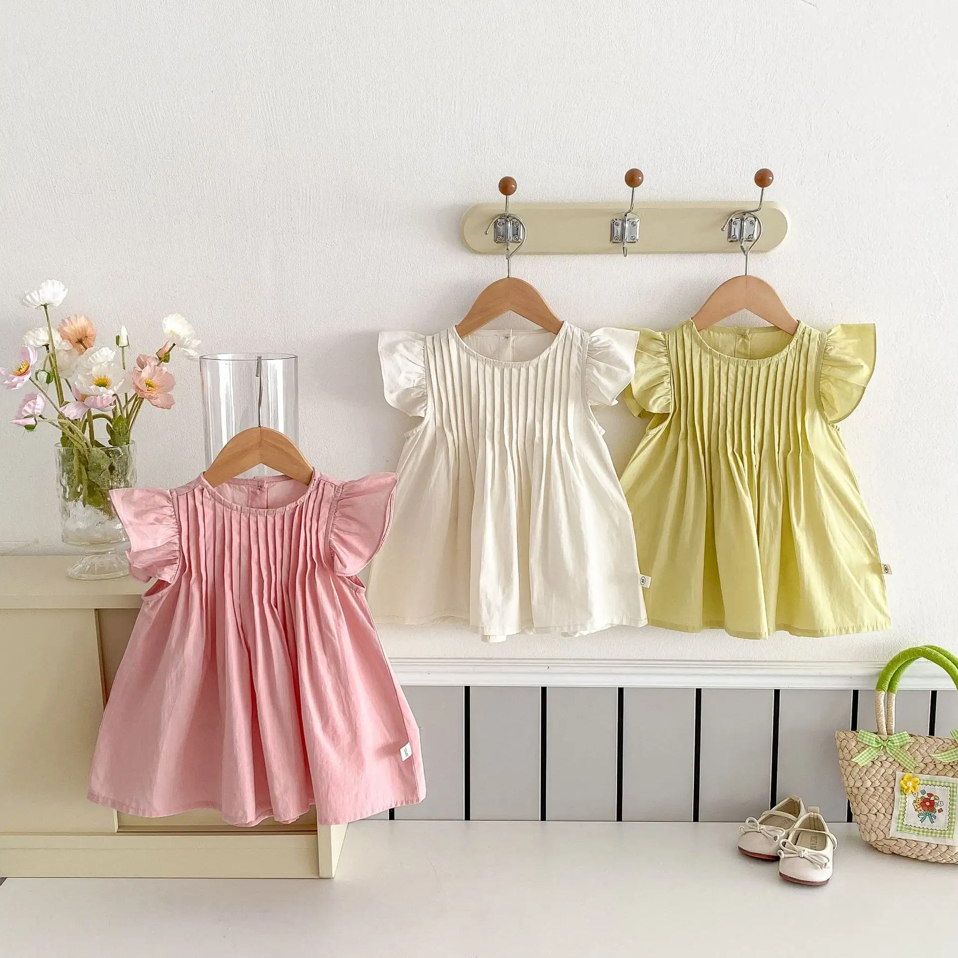 Летние платья От 0 до 5 лет девочек с летающими рукавами, однотонные модные платья принцессы для маленьких девочек, Летнее Детское платье, юбки