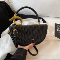 Nouveau sac à bandoulière tendance à une seule épaule, sac selle, luxe léger, niche haut de gamme, personnalité, sac à main pour femme, boîte en PU