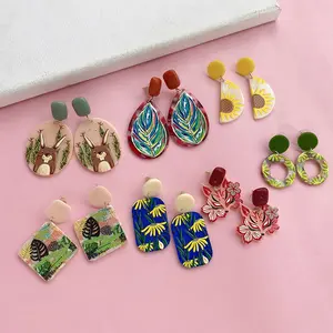 Geometrica dei monili operati modelli croissant orecchini a cerchio di estate di nuovo stile di disegno Coreano accessori per le donne ragazze 21524 orecchino