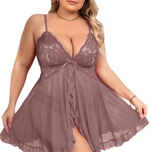 Ensemble de lingerie babydoll en dentelle rose pour femmes grandes tailles, 2 pièces, bretelles spaghetti, fente avant, mini-chemise de nuit en maille transparente à volants - Product Image 5