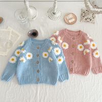 Prêt à expédier, adorable cardigan en tricot pour bébé avec boutons en forme de marguerite, pull pour fillettes, vêtements d'extérieur