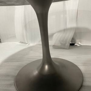 โต๊ะอาหารหินอ่อนทรงกลมยอดนิยมพร้อมฐานเหล็ก - Product Image 4