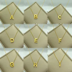 Neuzugang Verschiedene Spezifikationen günstiger Preis polierte Anhänger Edelstahl Gold Initialbuchstaben Halskette