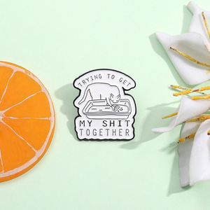 Pin de Esmalte con Diseño de Gato Divertido, Broche Metálico para Solapa, Accesorio para Mochila y Ropa, Venta al Por Mayor - Product Image 2