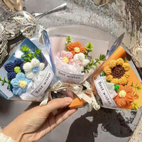 Mini bouquet de fleurs artificielles en crochet tricoté, petites fleurs fraîches pour un cadeau de la Saint-Valentin
