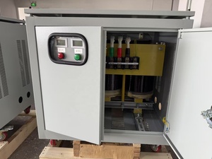 Transformador de Aislamiento Trifásico de 50 kVA para Almacenamiento de Energía, Entrada 690 V, Salida 400 V, IP54, Uso en Exteriores - Product Image 1