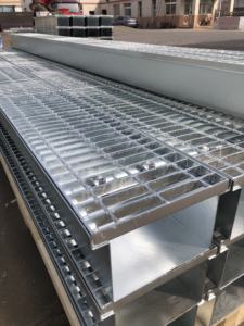 オーストラリアの伝統的な亜鉛メッキトレンチボックスグレーチング、耐久性のあるステンレス鋼の私道排水路 - Product Image 3