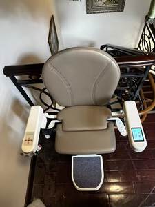 Ascenseur matériel en aluminium automatique électrique portatif d'escalier de chaise pour des personnes de handicap - Product Image 6