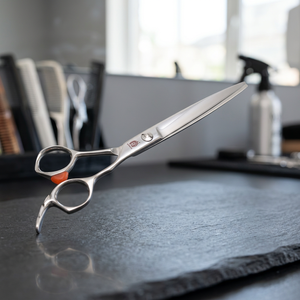 Ciseaux de coiffure professionnels de haute qualité en acier inoxydable japonais 440c pour droitiers, coupe précise et effilage TAIDOC - Product Image 3