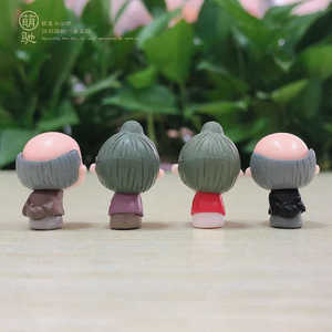 Cute Grandparents Figurines Resin <b>Miniature</b> Decorative Ornaments For Home Birthday Gift 4 Color Options Compact Design - Product Image 4