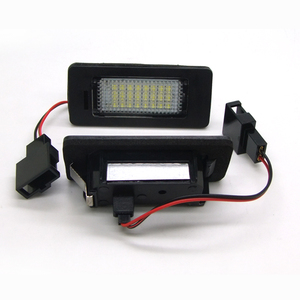 Conjunto de lámpara de etiqueta de matrícula LED NSSC para <span class=keywords><strong>Audi</strong></span> <span class=keywords><strong>A1</strong></span> A4 A5 A6 A7 S5 Q5 RS5 24SMD luces LED blancas de xenón - Product Image 2