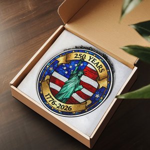 Pendentif de fenêtre suspendu en vitrail, 250 ans d'histoire nationale - Product Image 3