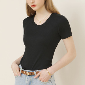 KS146A Vente en gros de t-shirts pour femmes à manches courtes, coupe ajustée, avec logo personnalisé vintage et applications perforées - Product Image 4