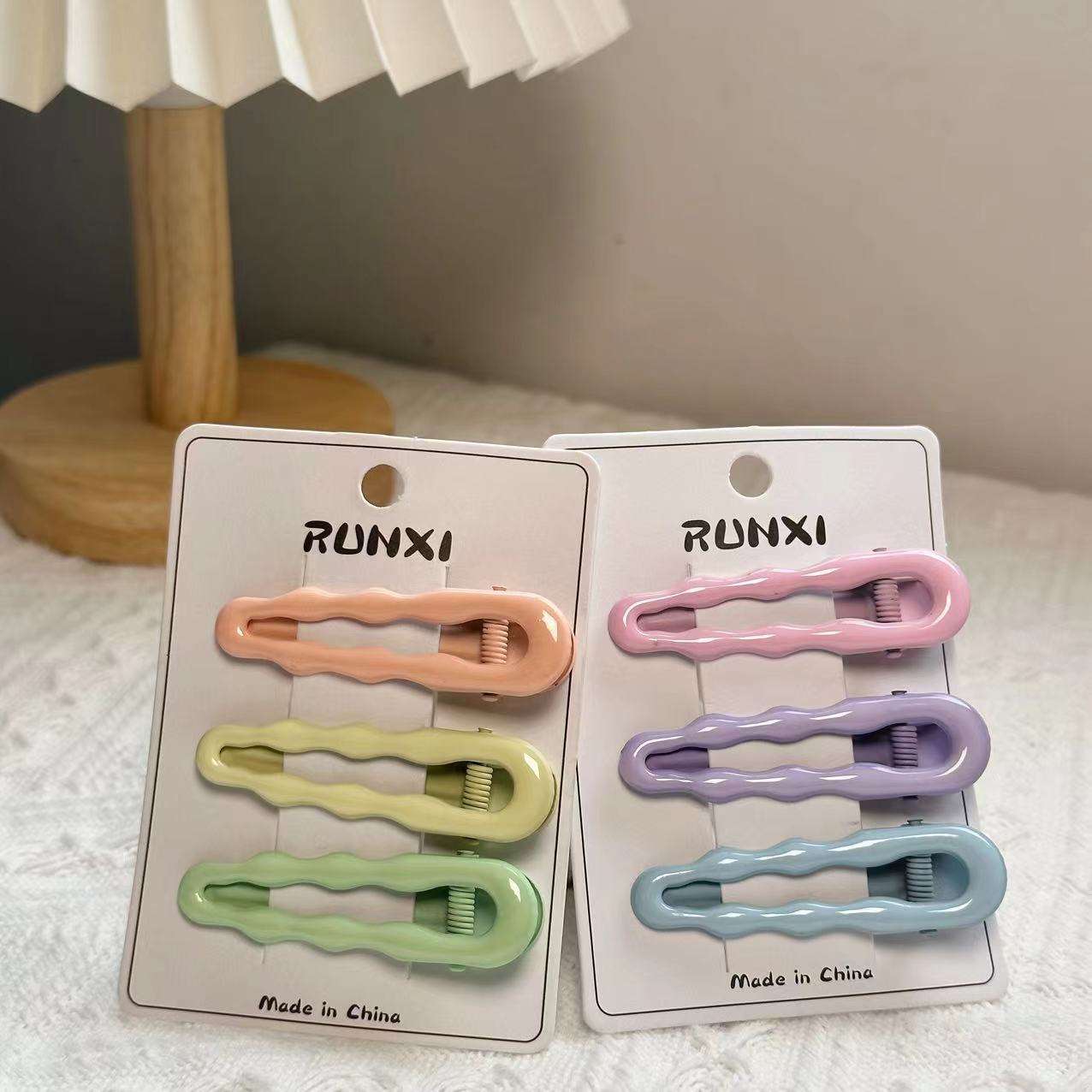 ลูกไม้สีหยดน้ำ