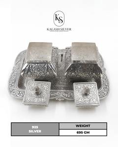 Ensemble de service artisanal en argent 925 avec double bol carré et plateau, idéal pour fruits secs et mukhwas, parfait pour un cadeau de mariage - Product Image 3