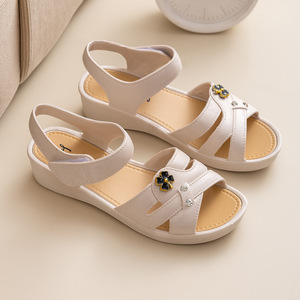 Sandalias para Mamá, Verano 2024, Nuevas, con Plataforma Suave, Cómodas, Planas, para Mujeres de Mediana Edad y Mayores, con Suela Antideslizante - Product Image 6