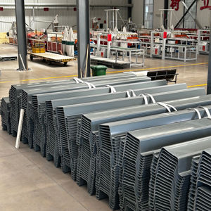 Palplanche en plastique PVC Eco Smart recyclable pour les systèmes de drainage urbain, la construction de vannes et la gestion des eaux pluviales - Product Image 1