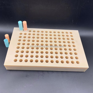 Moldes de plástico personalizados CH para bálsamo labial, brillo labial y lápiz labial con certificación ISO9001, vida útil del molde de 5 a 10 años, Guangdong - Product Image 2