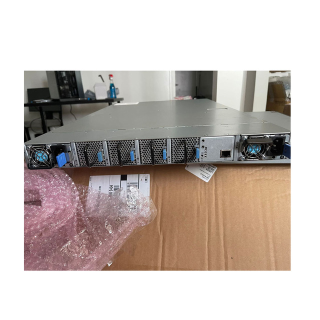 MQM9700-NS2F Quantum 2 NDR InfiniBand 64-ports 400Gb/s, 32 OSFP Ports Switch