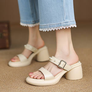 Sandalias de plataforma de verano, estilo nuevo, con punta abierta, cierres metálicos, perlas, sandalias de punta redonda modernas y sencillas - Product Image 5