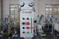 Machine de perçage verticale Z5040 – Solution personnalisée de perçage vertical et d'alimentation pour les opérations de perçage industriel