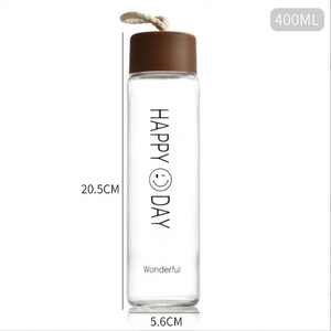 Bouteille d'eau en verre Lucky Day 500 ml, résistante à la chaleur, portable, tasse de voyage pour étudiants avec design visage souriant - Product Image 3