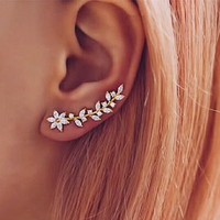 Boucles d'oreilles pour femmes exquises à la mode Accessoires d'oreille d'escalade à la mode avec zircon en pierre principale CZ éblouissant en laiton