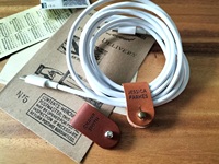 Porte-câbles en cuir personnalisé efficace, organiseur de cordons personnalisé pour cadeaux promotionnels d'entreprise