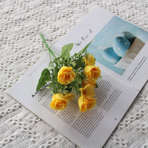 Petit bouquet de fleurs artificielles en soie, chrysanthèmes et roses, décoration simple et fraîche pour mariage, décoration de table, décoration de la maison - Product Image 4