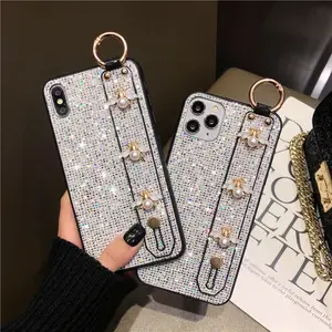 漂亮女孩3D蜜蜂闪光钻石手机外壳，适用于iphone 11 pro max 8 plus xr xs max外壳，带支架腕带