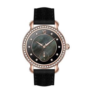 นาฬิกาข้อมือสุภาพสตรีสไตล์วินเทจหรูหรา หน้าปัดมุกสีขาว ขอบคริสตัลสีโรสโกลด์ สายหนังกลับสีน้ำตาล - Product Image 3