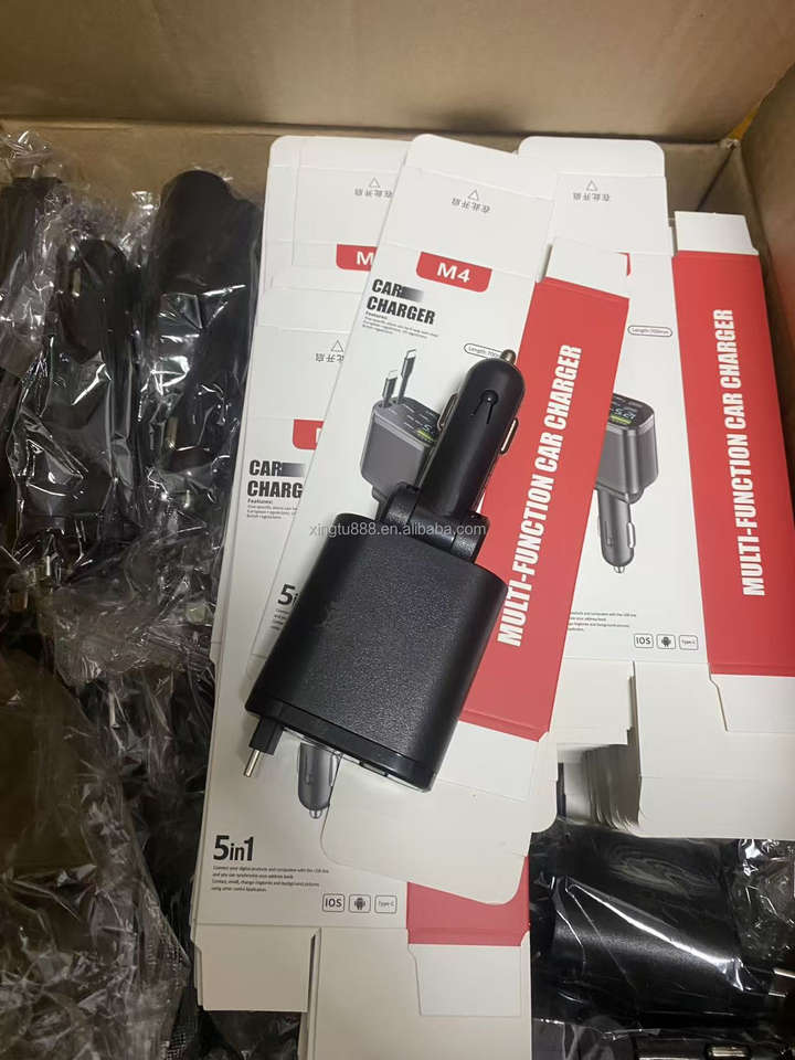 High-Quality 100W Fast Charging Car Charger - Image 2