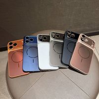Coque de téléphone magnétique à finition métallique pour iPhone 13 14 15 16 17 18 Pro Max, avec grande fenêtre pour l'appareil photo et dos givré de qualité supérieure